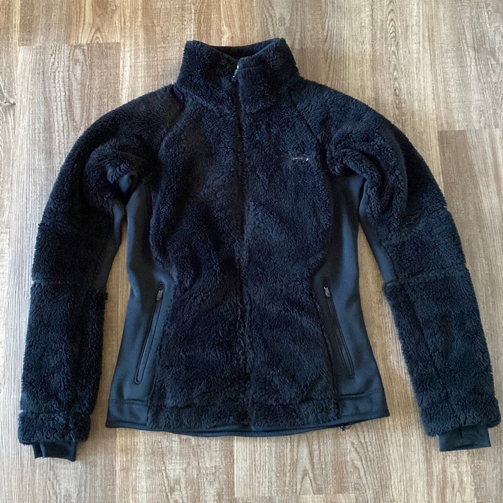Black fuzzy columbia jacket on sale